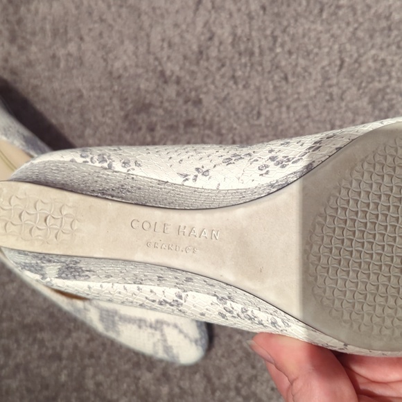 Cole Haan Grand Ambition wedges 9.5 B - Picture 3 of 4